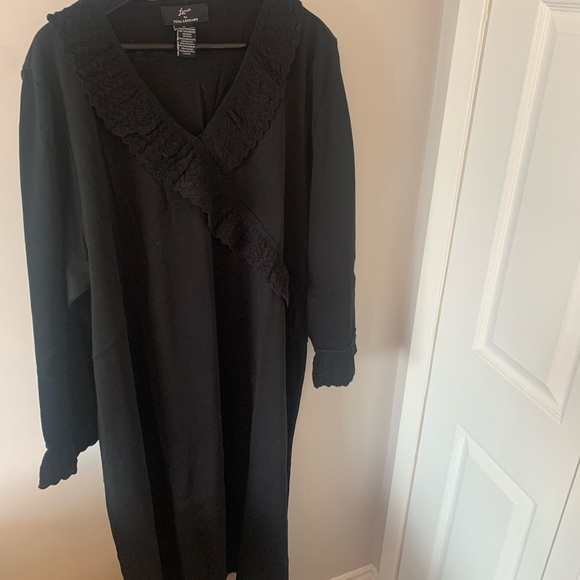 NWT / RED /  Long Sleeve /  Midi Dress / Ruffle Detail - Picture 3 of 7